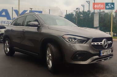 Внедорожник / Кроссовер Mercedes-Benz GLA-Class 2020 в 