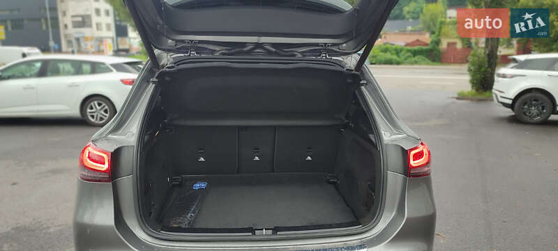 Внедорожник / Кроссовер Mercedes-Benz GLA-Class 2020 в Киеве