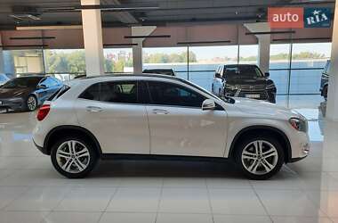 Внедорожник / Кроссовер Mercedes-Benz GLA-Class 2018 в Хмельницком