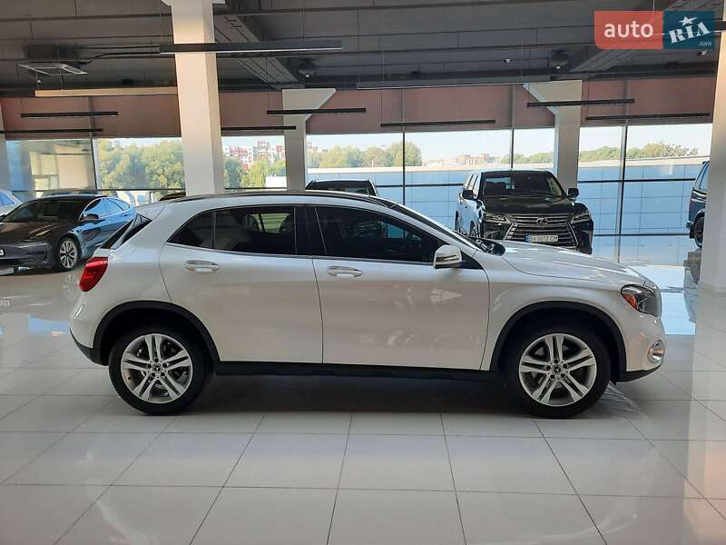 Mercedes-Benz GLA-Class 2018
