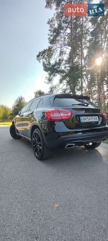 Внедорожник / Кроссовер Mercedes-Benz GLA-Class 2016 в Житомире