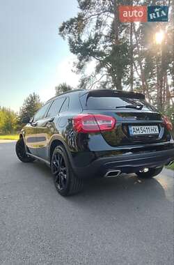 Внедорожник / Кроссовер Mercedes-Benz GLA-Class 2016 в 