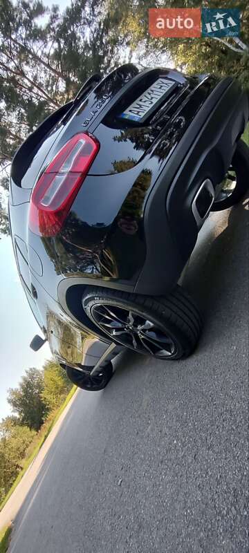Внедорожник / Кроссовер Mercedes-Benz GLA-Class 2016 в Житомире