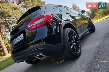 Внедорожник / Кроссовер Mercedes-Benz GLA-Class 2016 в 