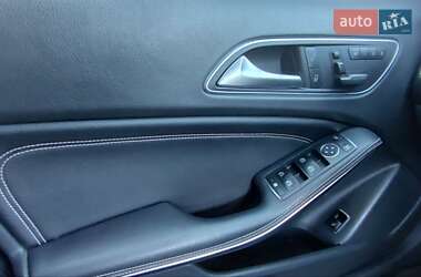Внедорожник / Кроссовер Mercedes-Benz GLA-Class 2016 в 