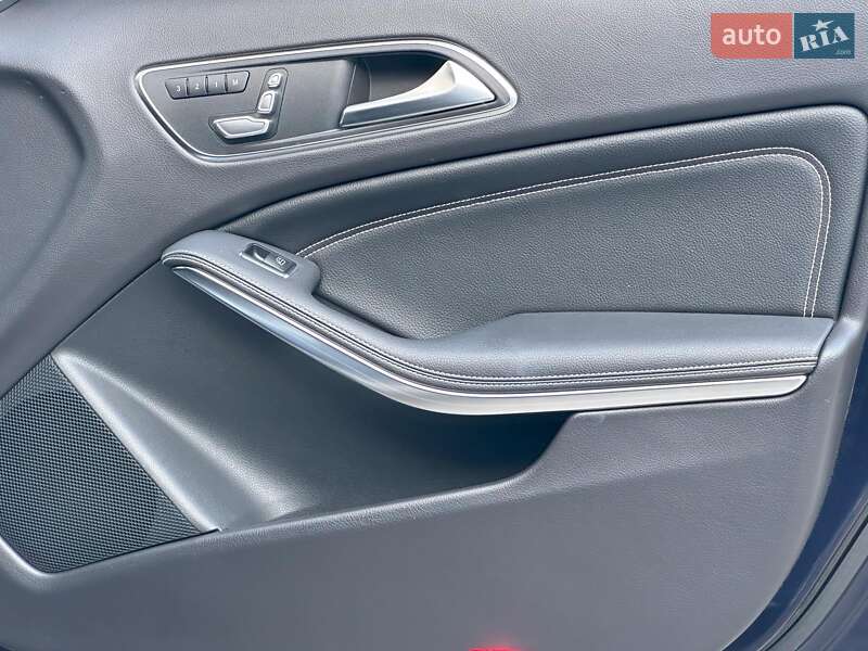 Позашляховик / Кросовер Mercedes-Benz GLA-Class 2019 в Одесі