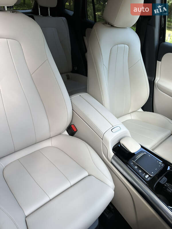 Внедорожник / Кроссовер Mercedes-Benz GLA-Class 2021 в Львове