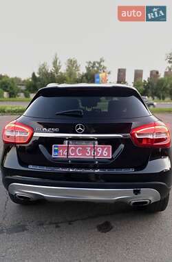Внедорожник / Кроссовер Mercedes-Benz GLA-Class 2016 в 