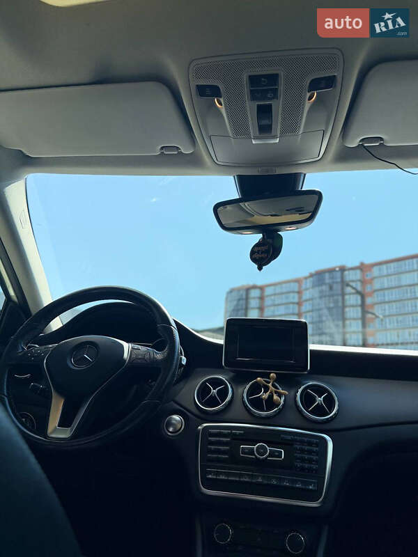 Внедорожник / Кроссовер Mercedes-Benz GLA-Class 2015 в Львове
