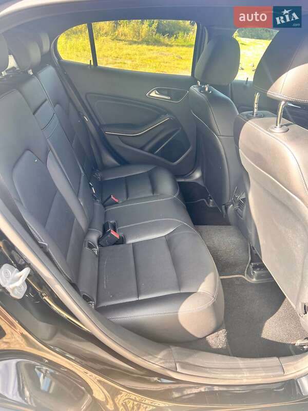 Внедорожник / Кроссовер Mercedes-Benz GLA-Class 2016 в Киеве фото 21 Внедорожник / Кроссовер Mercedes-Benz GLA-Class 2016 в Киеве