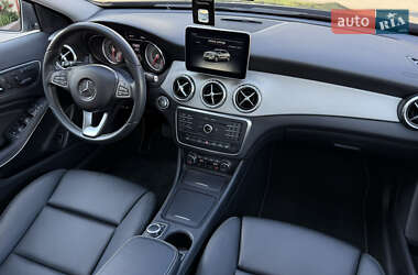 Внедорожник / Кроссовер Mercedes-Benz GLA-Class 2016 в 
