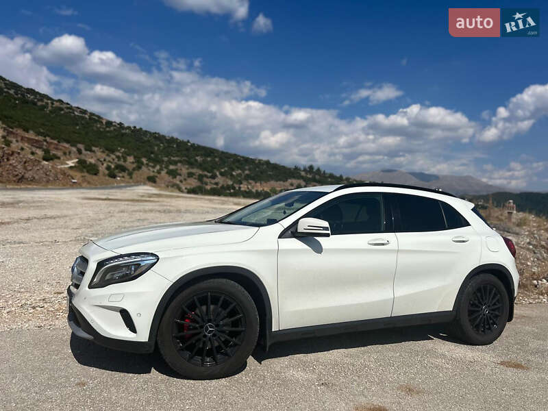 Внедорожник / Кроссовер Mercedes-Benz GLA-Class 2016 в Ивано-Франковске