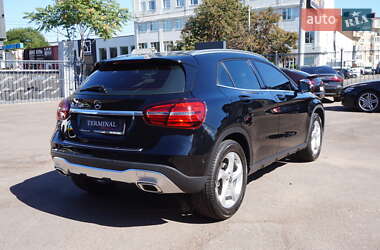 Внедорожник / Кроссовер Mercedes-Benz GLA-Class 2017 в 