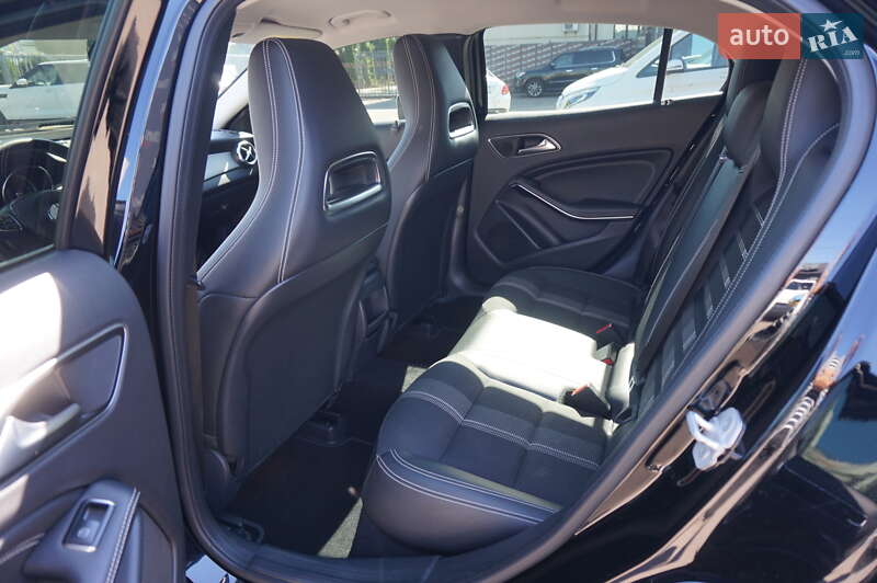 Внедорожник / Кроссовер Mercedes-Benz GLA-Class 2017 в Одессе