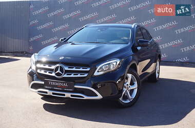 Внедорожник / Кроссовер Mercedes-Benz GLA-Class 2017 в 