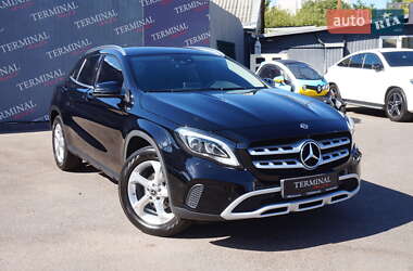 Внедорожник / Кроссовер Mercedes-Benz GLA-Class 2017 в 