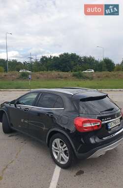 Внедорожник / Кроссовер Mercedes-Benz GLA-Class 2015 в 