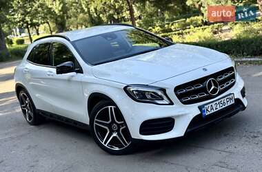 Внедорожник / Кроссовер Mercedes-Benz GLA-Class 2018 в 