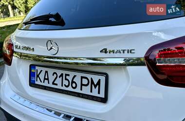 Внедорожник / Кроссовер Mercedes-Benz GLA-Class 2018 в 