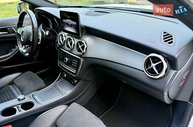 Внедорожник / Кроссовер Mercedes-Benz GLA-Class 2018 в 