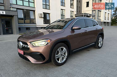 Внедорожник / Кроссовер Mercedes-Benz GLA-Class 2022 в 