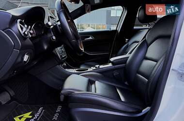 Внедорожник / Кроссовер Mercedes-Benz GLA-Class 2016 в 