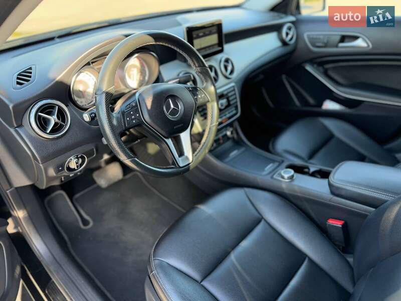 Внедорожник / Кроссовер Mercedes-Benz GLA-Class 2015 в Запорожье