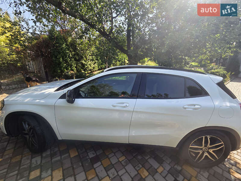 Внедорожник / Кроссовер Mercedes-Benz GLA-Class 2018 в Ананьеве
