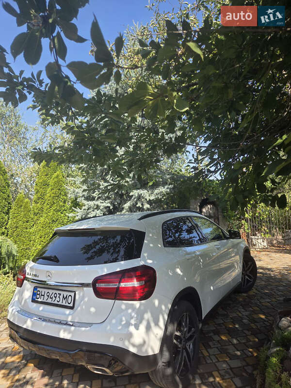 Внедорожник / Кроссовер Mercedes-Benz GLA-Class 2018 в Ананьеве