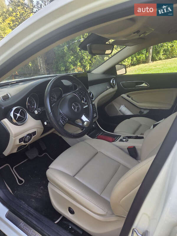 Внедорожник / Кроссовер Mercedes-Benz GLA-Class 2018 в Ананьеве