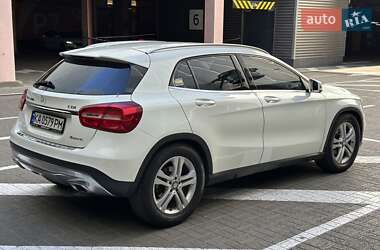 Внедорожник / Кроссовер Mercedes-Benz GLA-Class 2015 в 