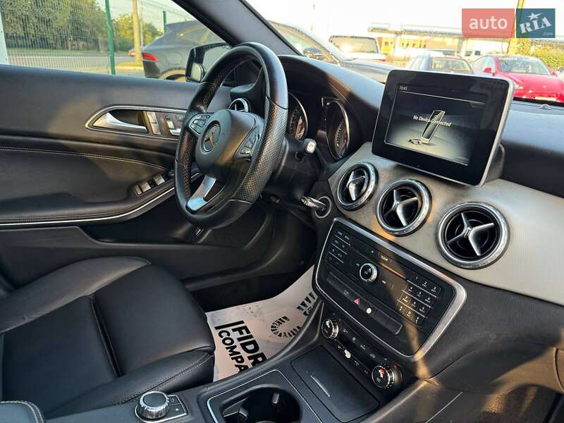 Внедорожник / Кроссовер Mercedes-Benz GLA-Class 2016 в Луцке фото 8 Внедорожник / Кроссовер Mercedes-Benz GLA-Class 2016 в Луцке