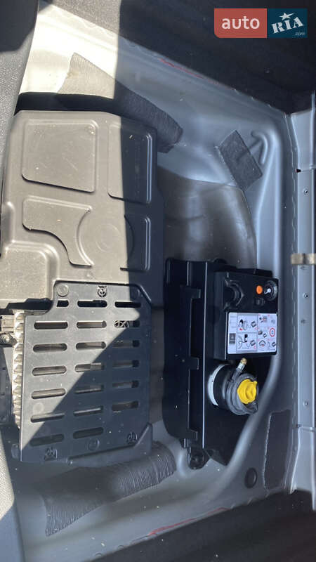 Позашляховик / Кросовер Mercedes-Benz GLA-Class 2015 в Києві