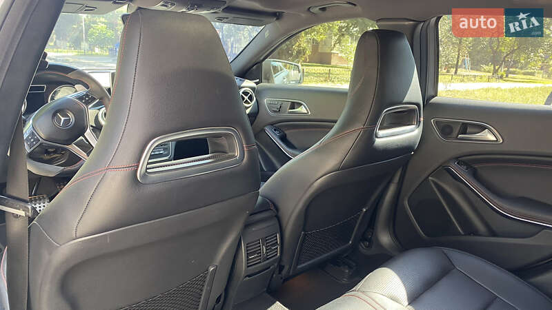 Позашляховик / Кросовер Mercedes-Benz GLA-Class 2015 в Києві