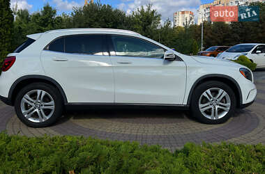 Внедорожник / Кроссовер Mercedes-Benz GLA-Class 2016 в 