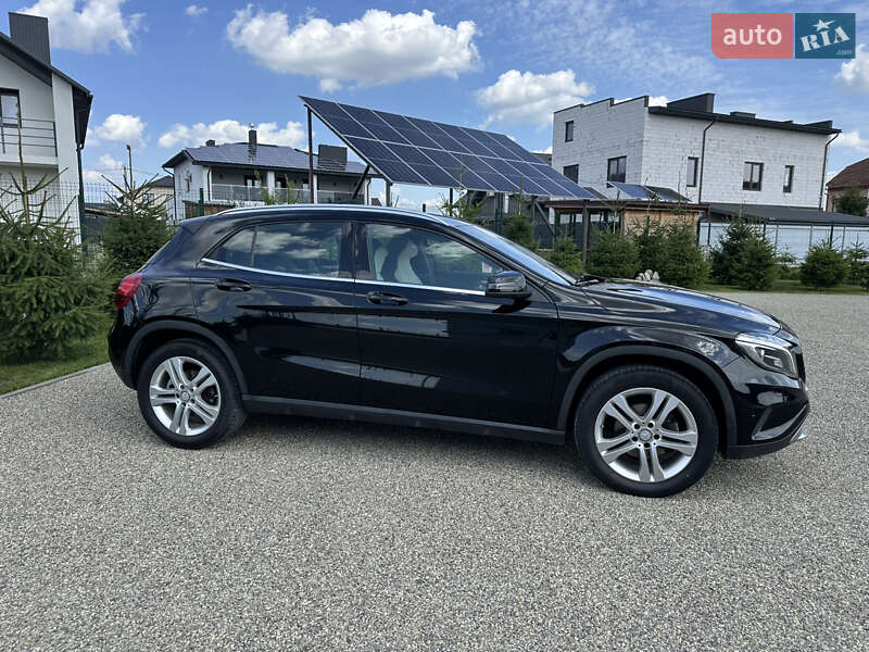 Внедорожник / Кроссовер Mercedes-Benz GLA-Class 2016 в Тернополе
