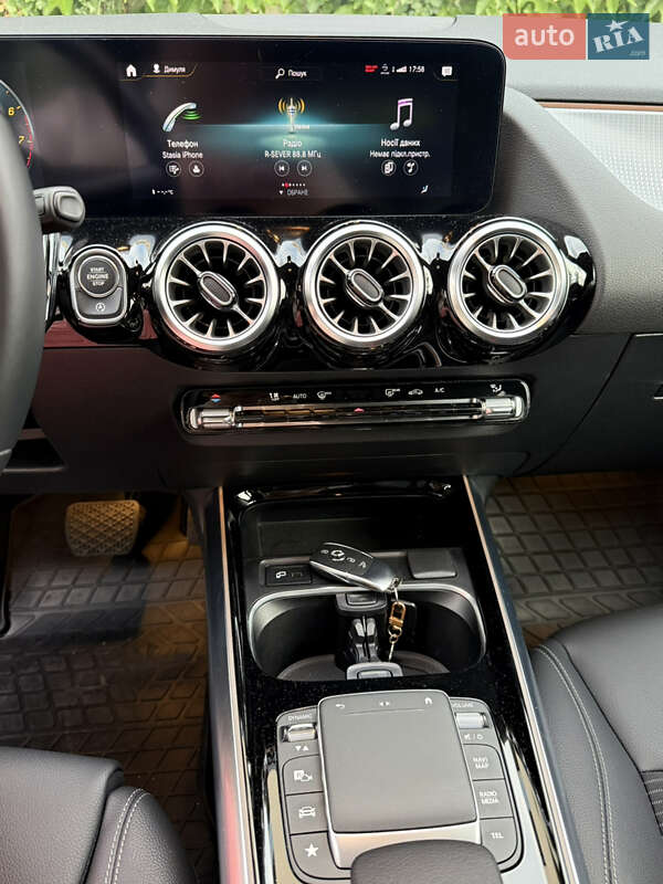 Внедорожник / Кроссовер Mercedes-Benz GLA-Class 2022 в Киеве фото 13 Внедорожник / Кроссовер Mercedes-Benz GLA-Class 2022 в Киеве