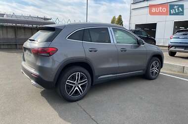 Внедорожник / Кроссовер Mercedes-Benz GLA-Class 2021 в Киеве