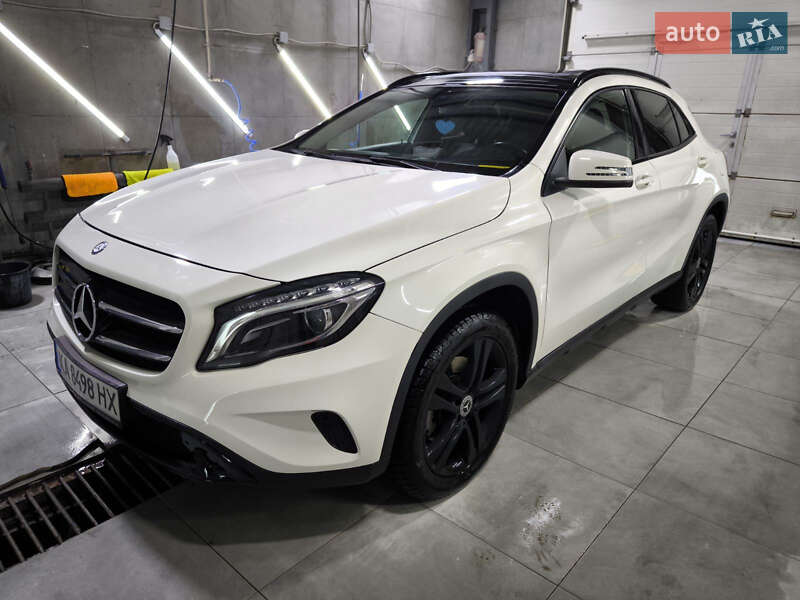 Внедорожник / Кроссовер Mercedes-Benz GLA-Class 2015 в 