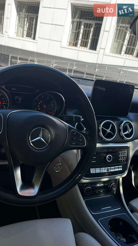 Позашляховик / Кросовер Mercedes-Benz GLA-Class 2018 в Одесі