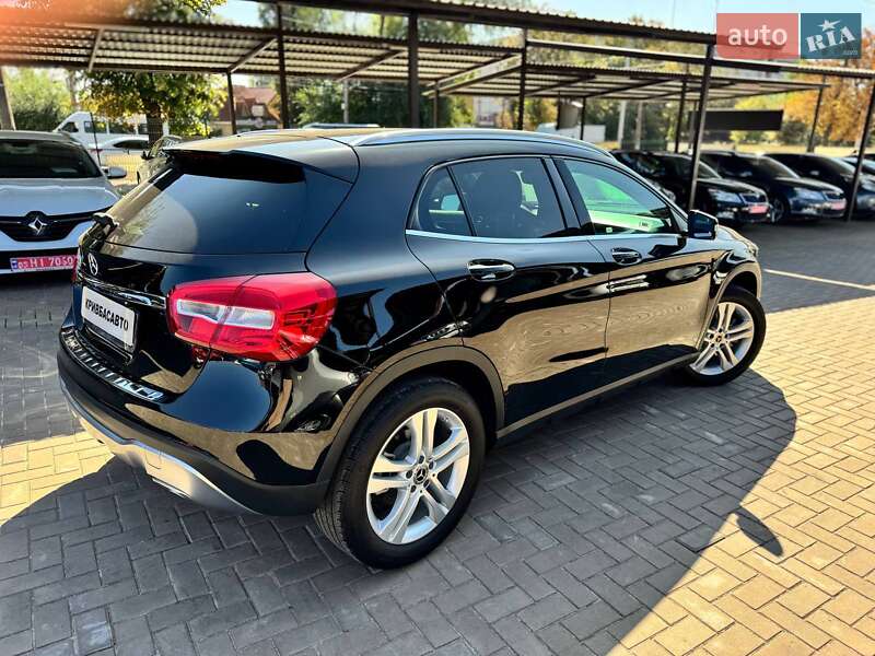 Внедорожник / Кроссовер Mercedes-Benz GLA-Class 2019 в Кривом Роге