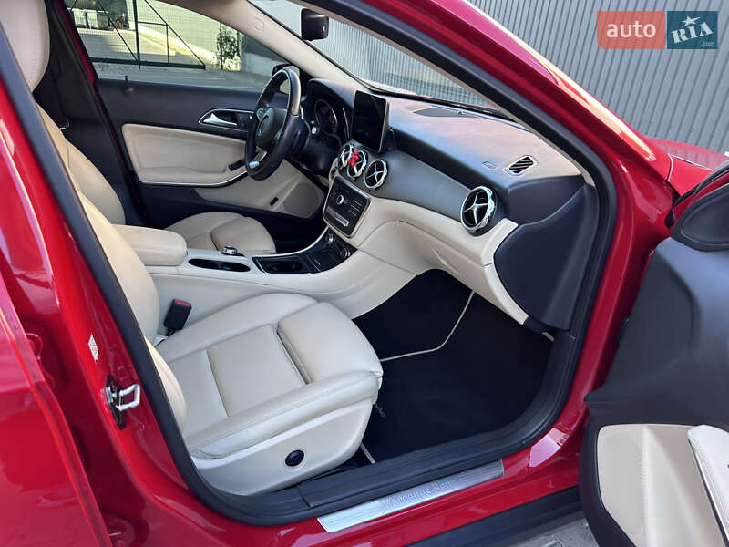 Позашляховик / Кросовер Mercedes-Benz GLA-Class 2017 в Києві фото 4 Позашляховик / Кросовер Mercedes-Benz GLA-Class 2017 в Києві