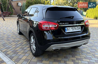 Внедорожник / Кроссовер Mercedes-Benz GLA-Class 2015 в 