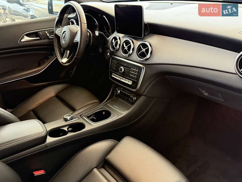 Внедорожник / Кроссовер Mercedes-Benz GLA-Class 2019 в Одессе