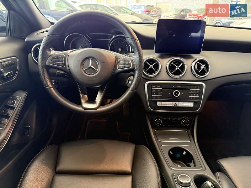Внедорожник / Кроссовер Mercedes-Benz GLA-Class 2019 в Одессе