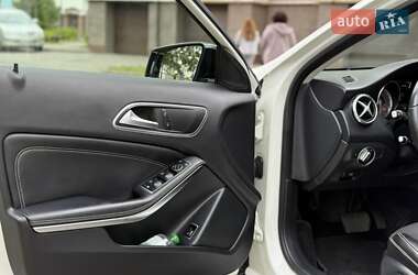 Позашляховик / Кросовер Mercedes-Benz GLA-Class 2015 в 