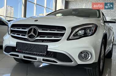 Внедорожник / Кроссовер Mercedes-Benz GLA-Class 2019 в 