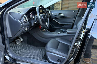 Внедорожник / Кроссовер Mercedes-Benz GLA-Class 2015 в 