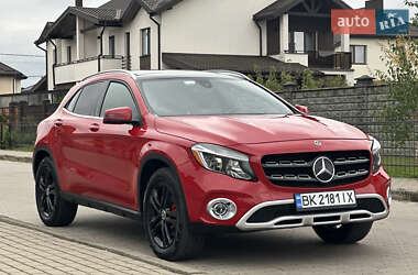 Позашляховик / Кросовер Mercedes-Benz GLA-Class 2018 в Рівному
