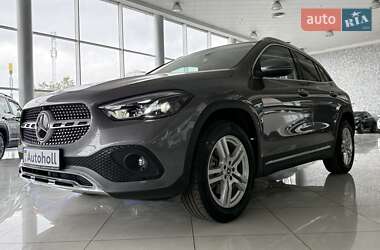 Внедорожник / Кроссовер Mercedes-Benz GLA-Class 2022 в 